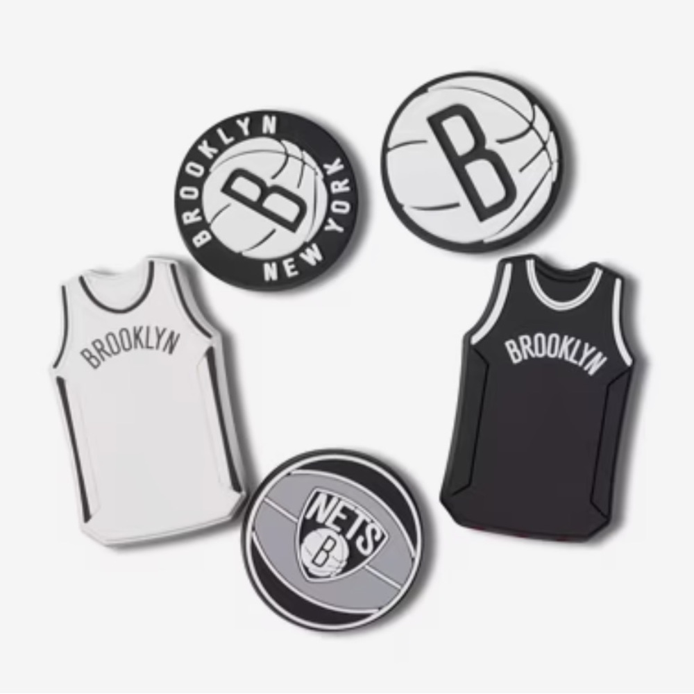 Jibbitz Brooklyn Nets Shoe Charms in Black and White